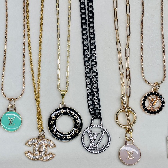 Authentic Louis Vuitton Brass lock and key upcycled on gold plated necklace - Picture 4 of 5